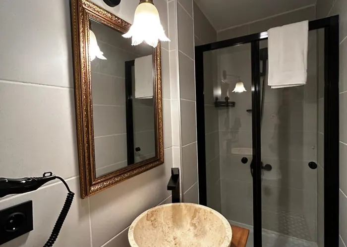 1870's Taş - Sanat Sokağı