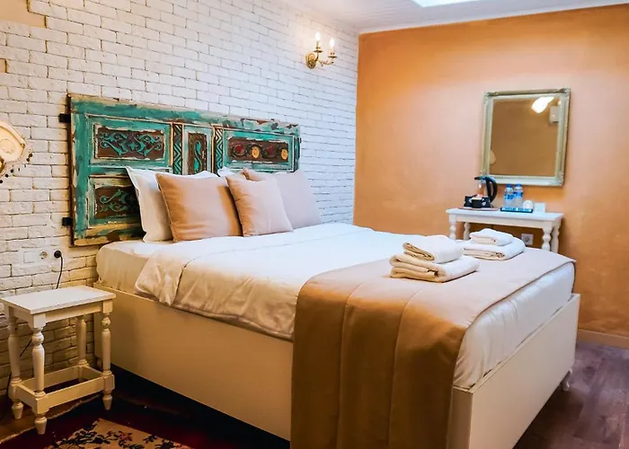 1870's Tas - Sanat Sokagi * イズミル